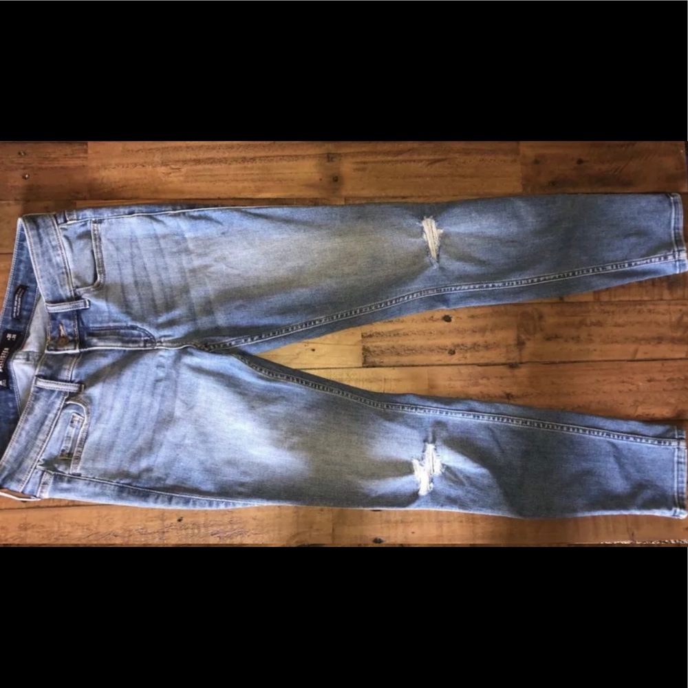 - Hollister jeans